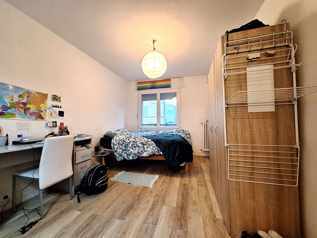 Appartement à MARSEILLE-5E