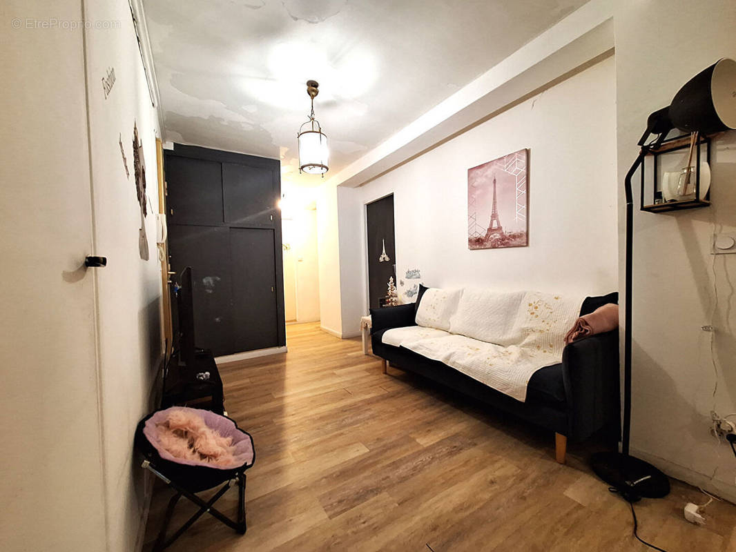 Appartement à MARSEILLE-5E