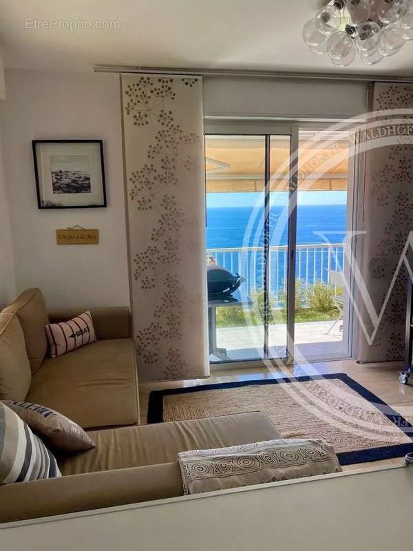 Appartement à ROQUEBRUNE-CAP-MARTIN