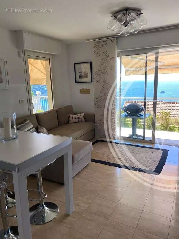 Appartement à ROQUEBRUNE-CAP-MARTIN