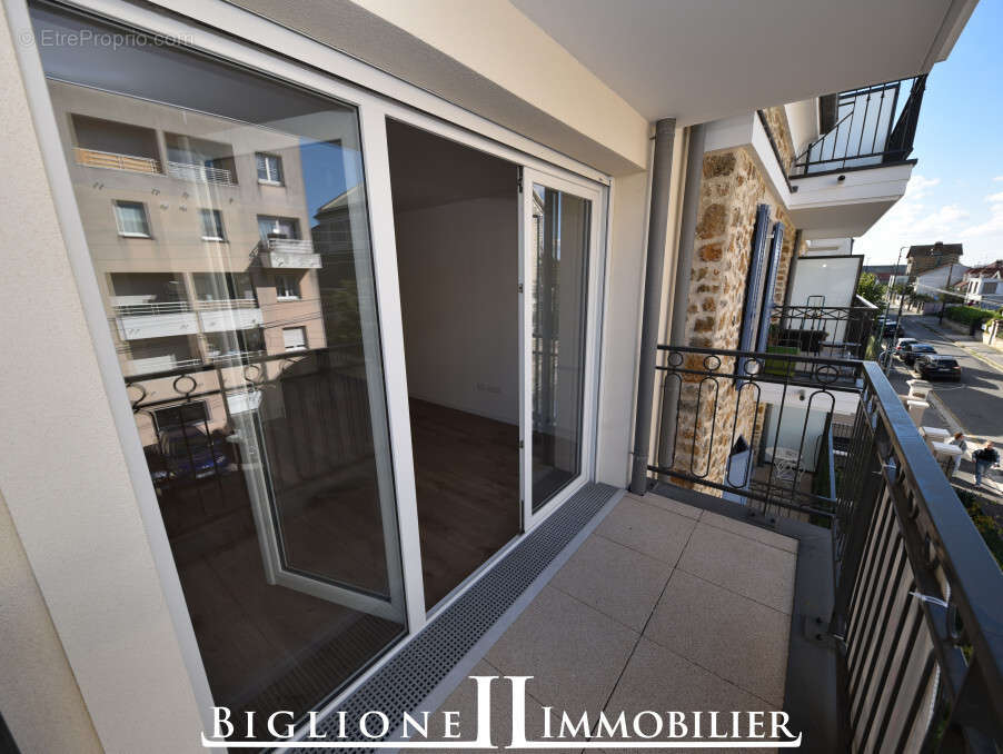 Appartement à VAIRES-SUR-MARNE