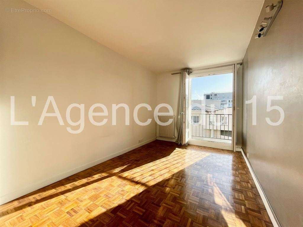 Appartement à ISSY-LES-MOULINEAUX