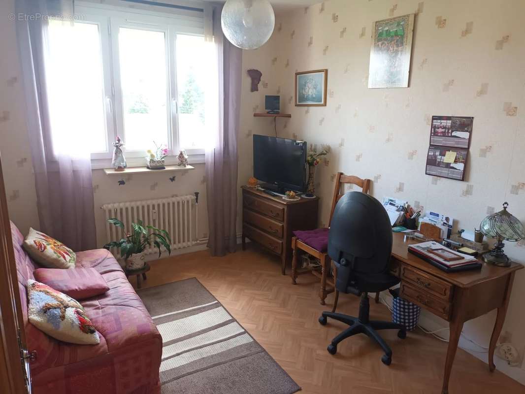 Appartement à MONTCEAU-LES-MINES