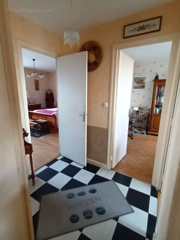 Appartement à MONTCEAU-LES-MINES