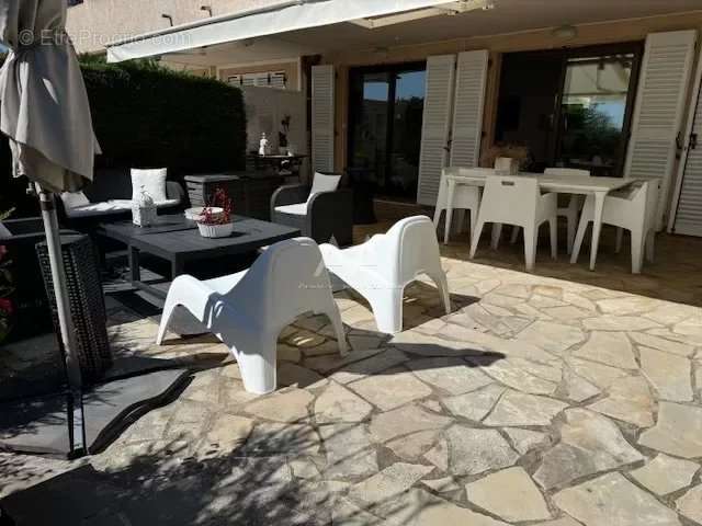 Appartement à VILLENEUVE-LOUBET