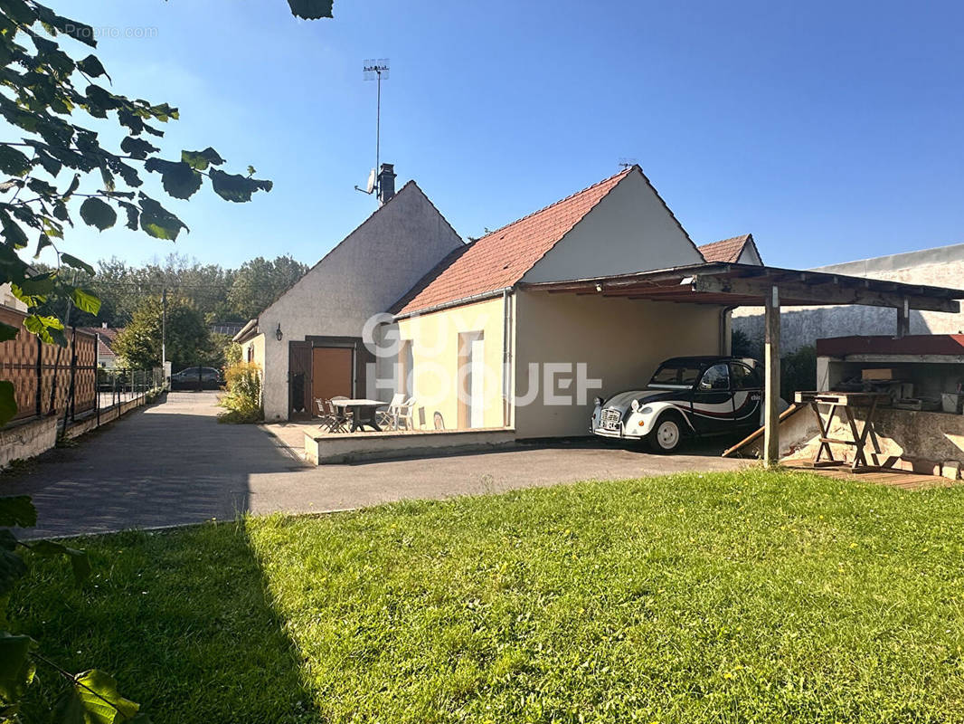 Maison à CHOISY-AU-BAC