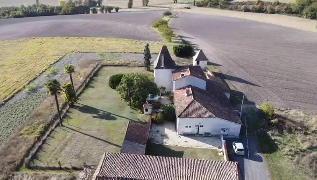 Maison à CURAC