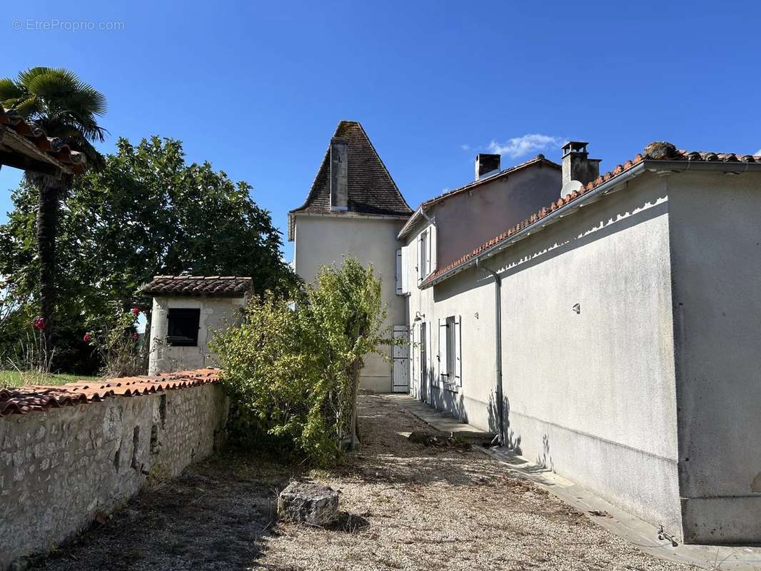 Maison à CURAC