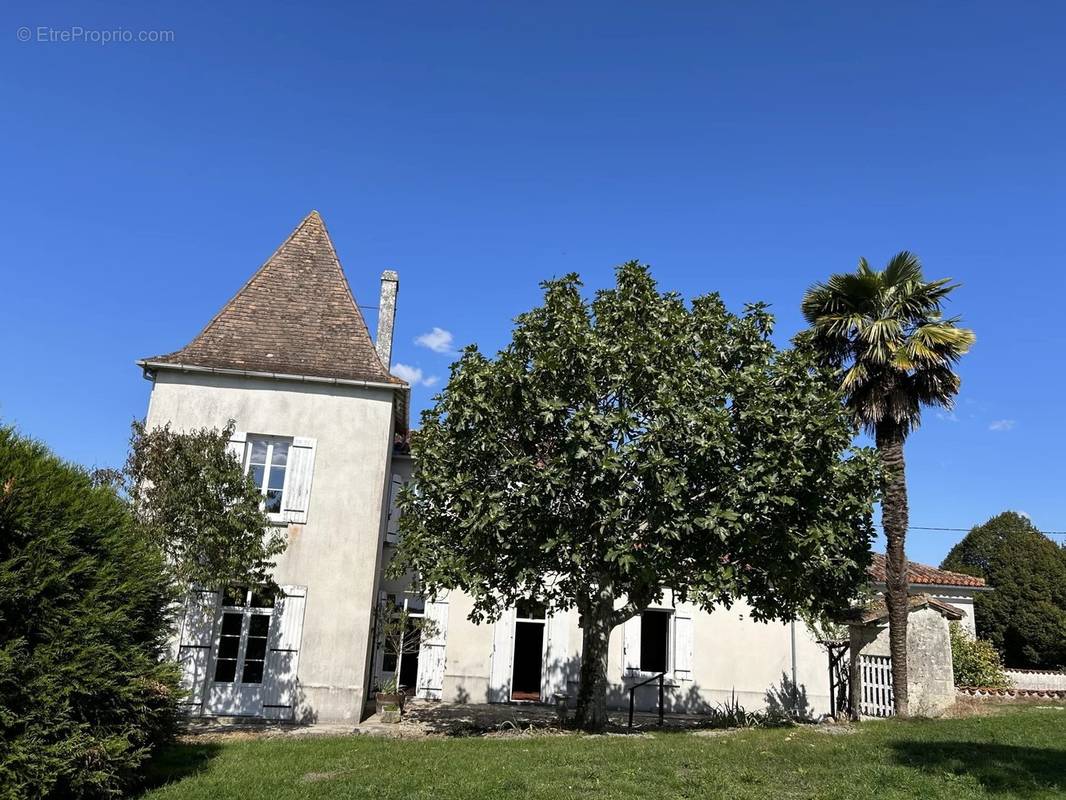 Maison à CURAC