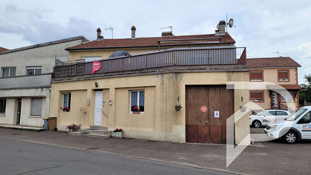 Appartement à CONFLANS-EN-JARNISY