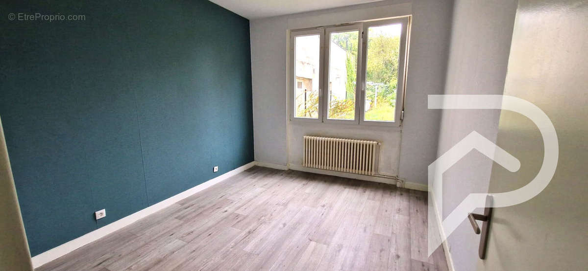 Appartement à CONFLANS-EN-JARNISY