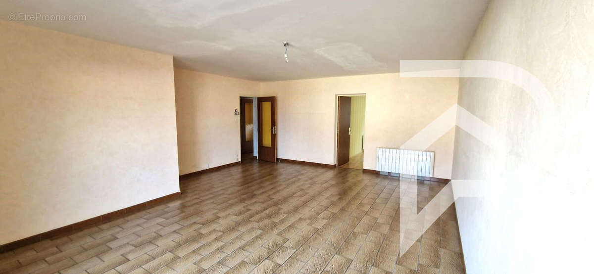 Appartement à JARNY