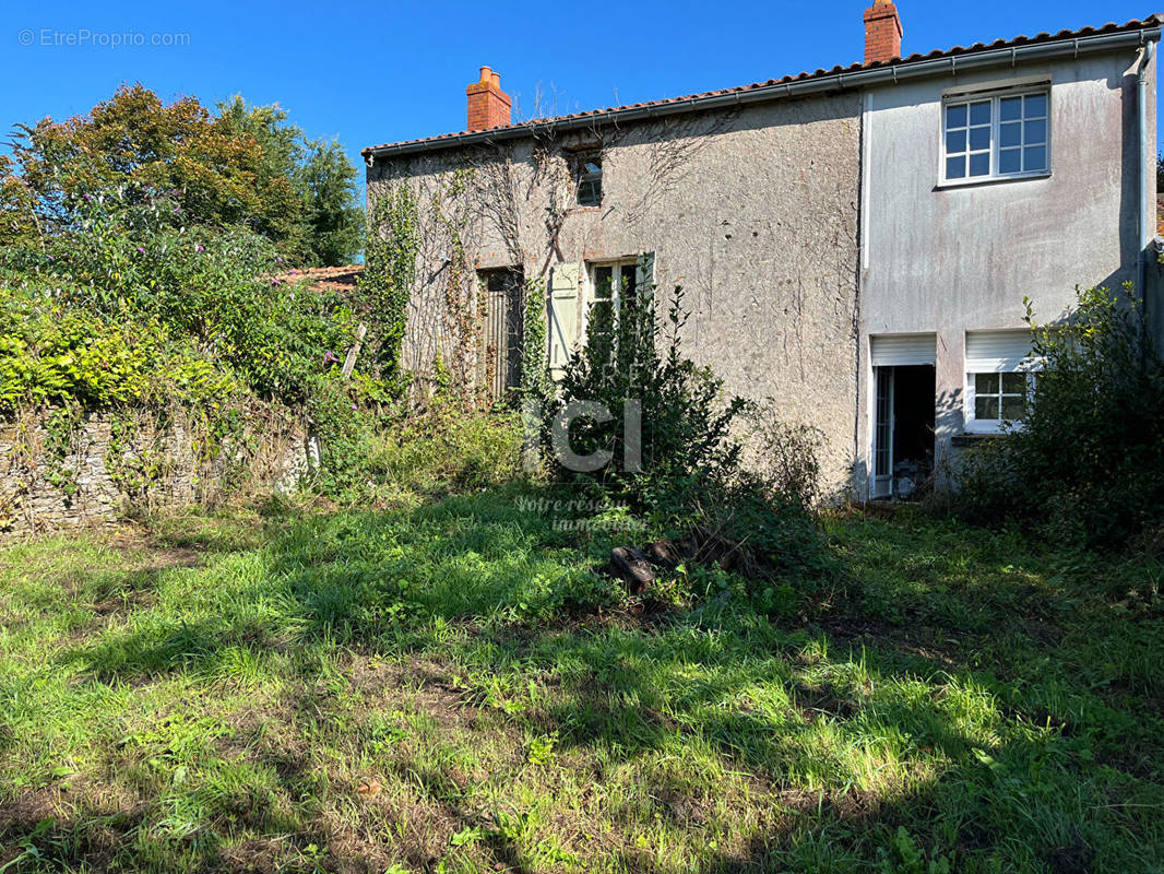 Terrain à LA PLAINE-SUR-MER