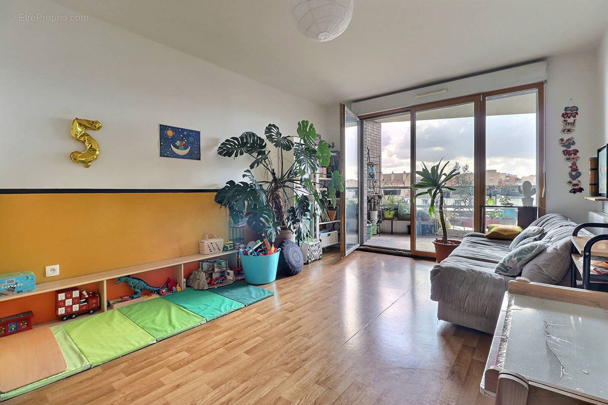 Appartement à COLOMBES