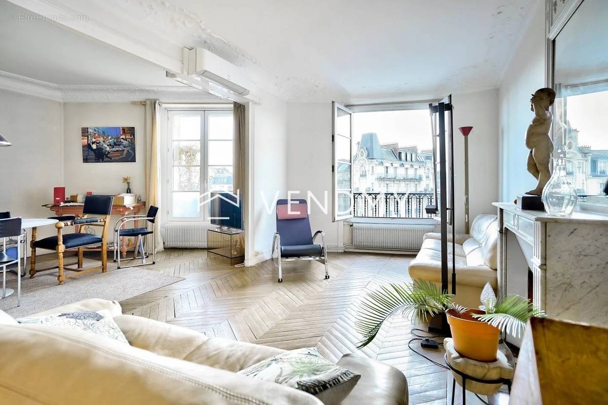 Appartement à PARIS-6E