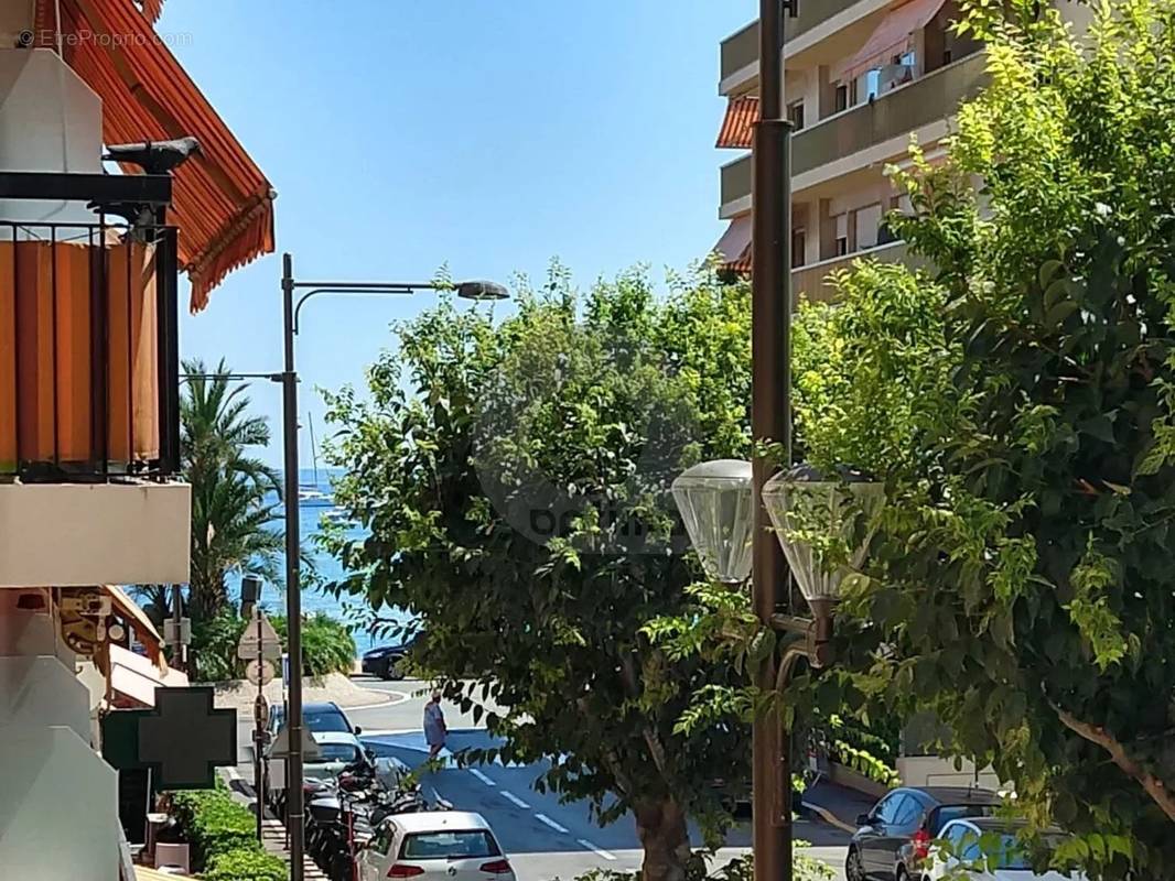 Appartement à ROQUEBRUNE-CAP-MARTIN