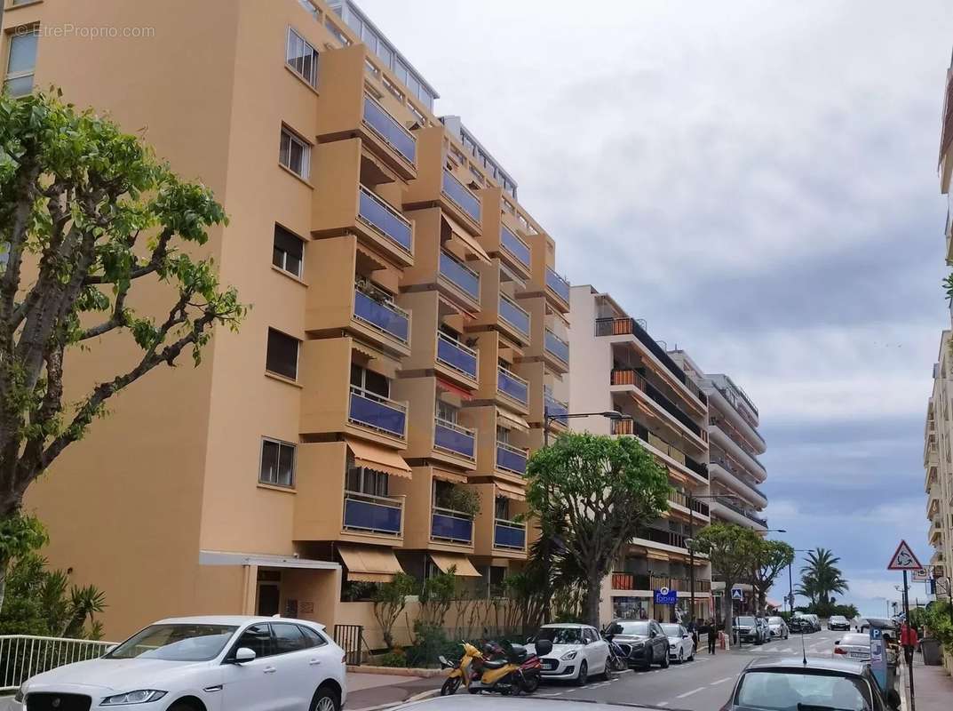 Appartement à ROQUEBRUNE-CAP-MARTIN