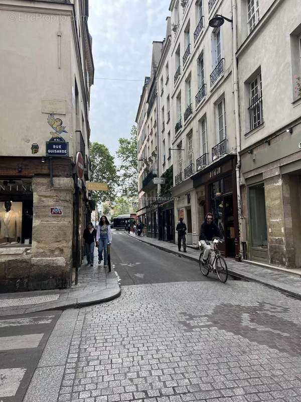 Appartement à PARIS-6E