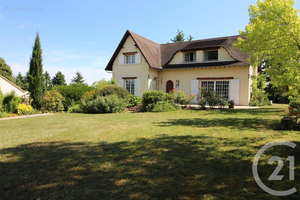 Maison à BONNIERES-SUR-SEINE