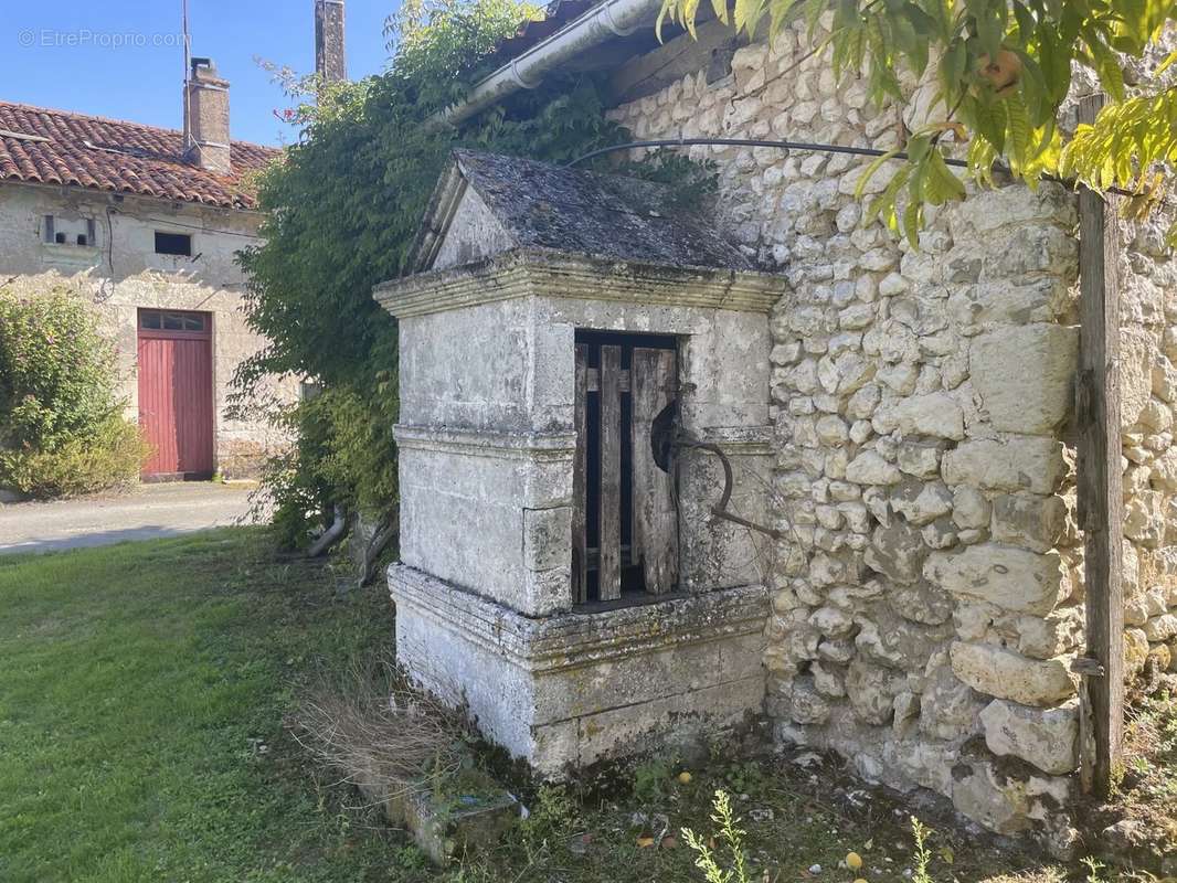 Maison à AUBETERRE-SUR-DRONNE