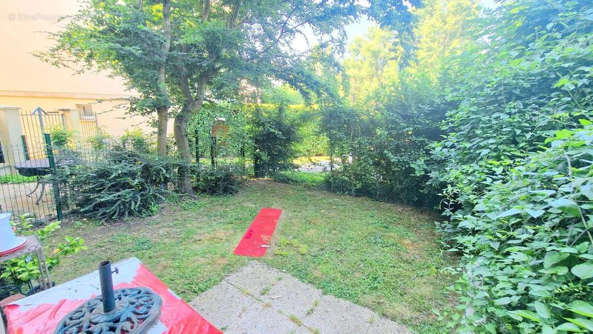 Appartement à MOISSY-CRAMAYEL