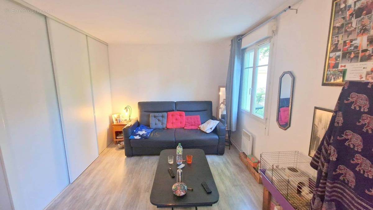 Appartement à MOISSY-CRAMAYEL