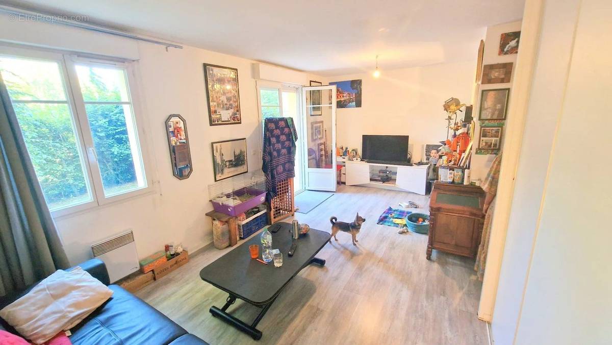 Appartement à MOISSY-CRAMAYEL