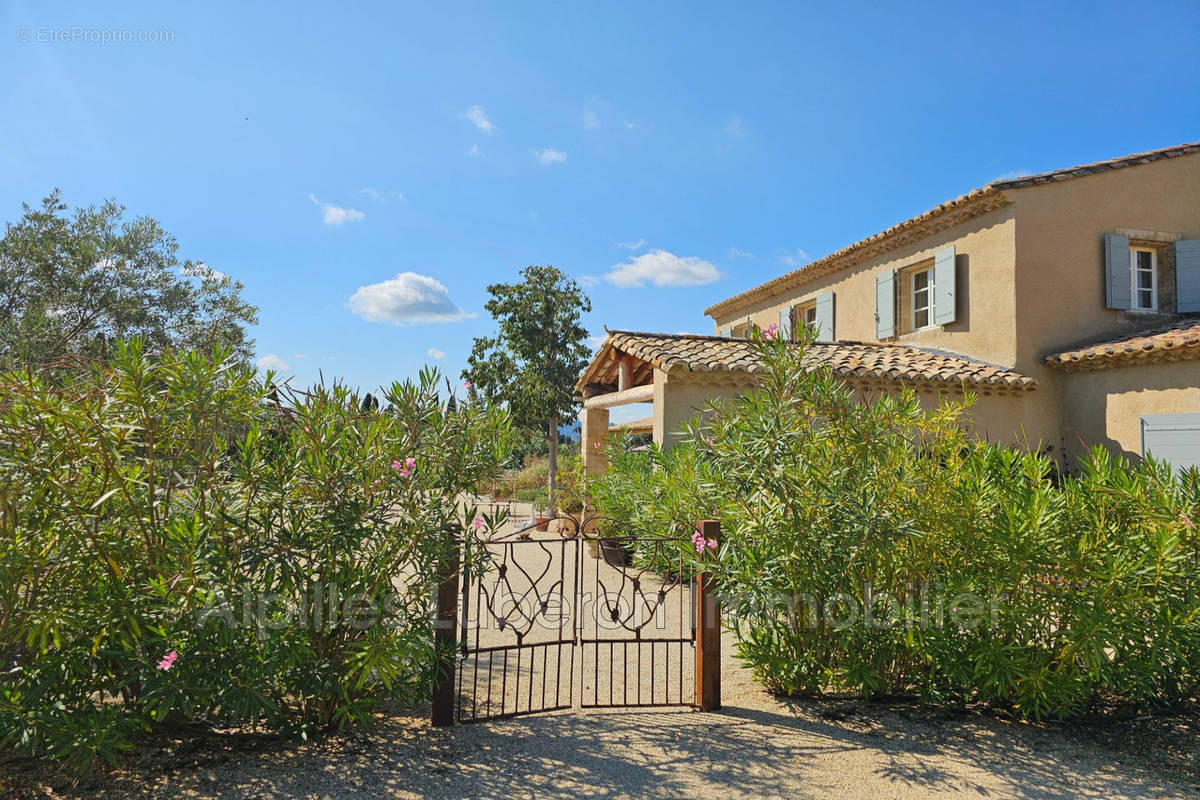 Maison à EYGALIERES