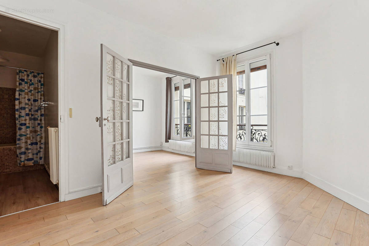 Appartement à LEVALLOIS-PERRET