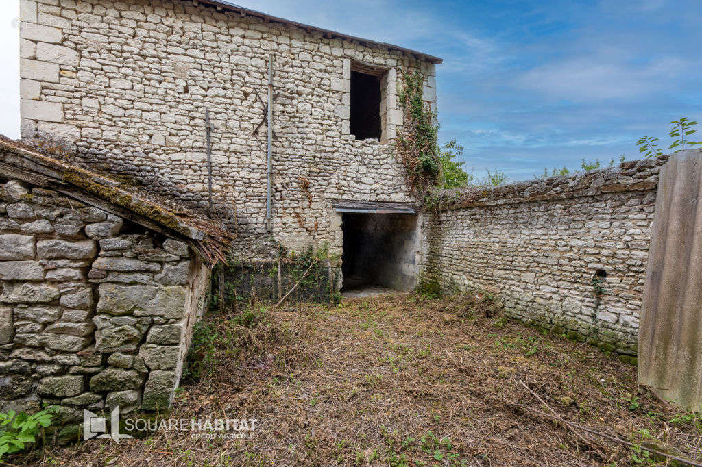 Maison à RILLY-SUR-VIENNE