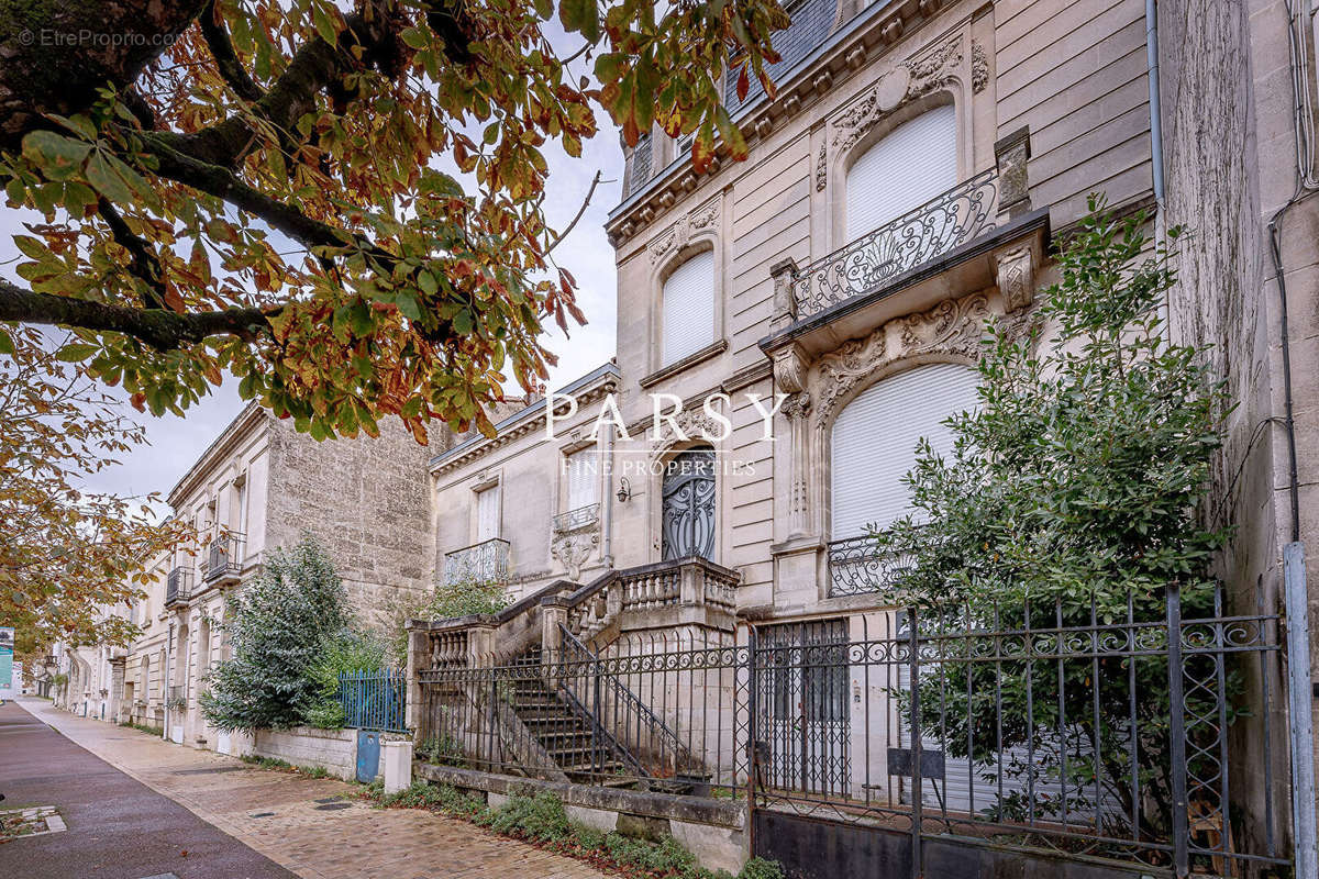 Appartement à BORDEAUX