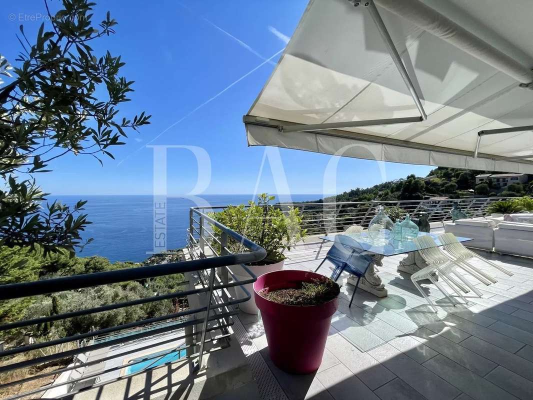 Appartement à EZE