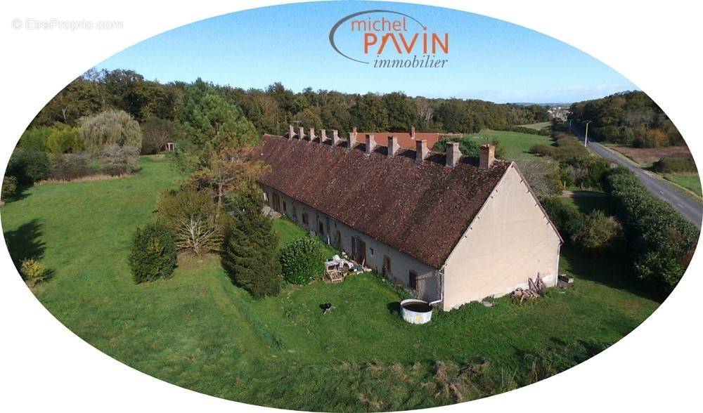 Maison à JOUET-SUR-L&#039;AUBOIS