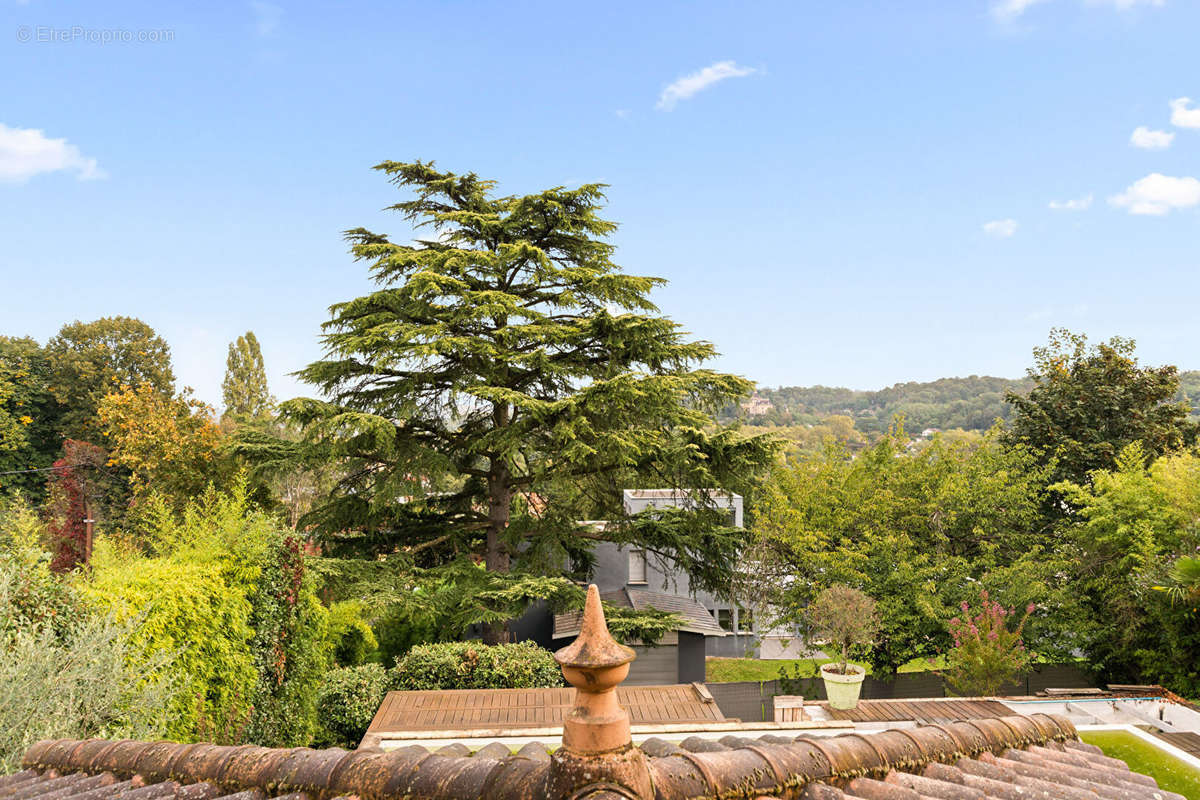 Maison à COLLONGES-AU-MONT-D&#039;OR