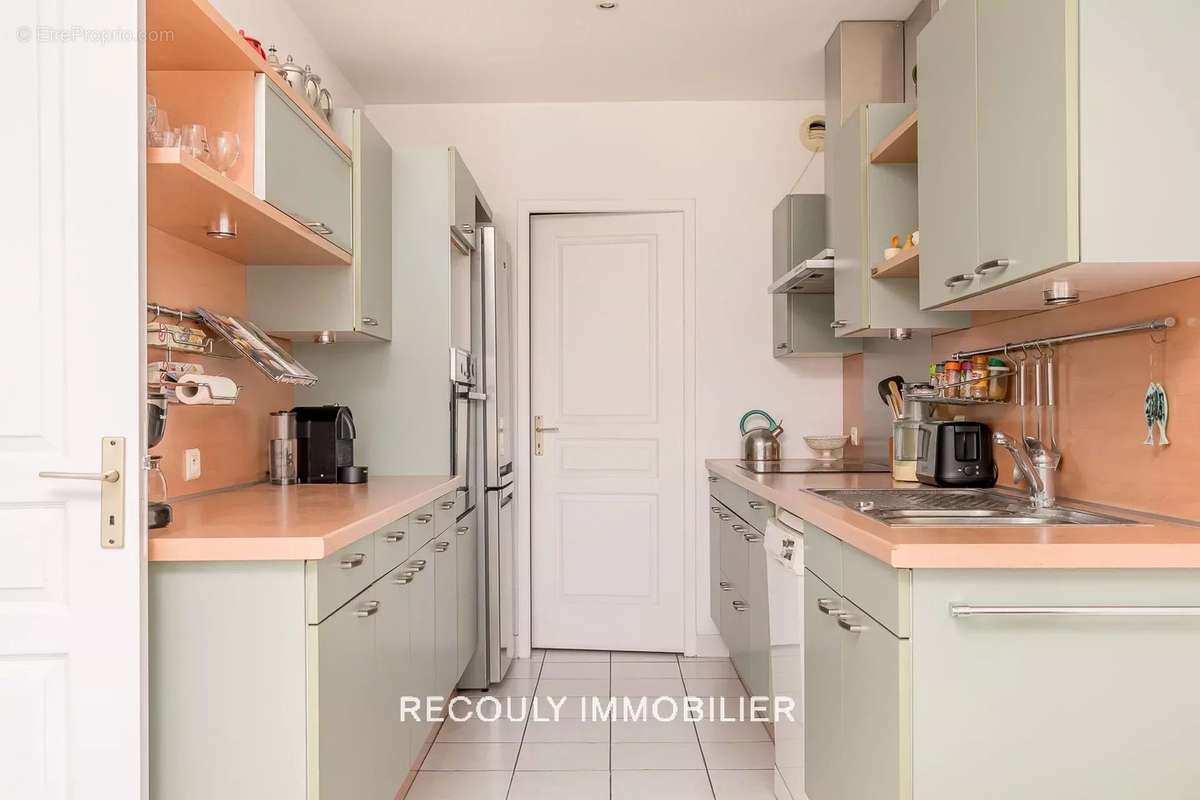 Appartement à MARSEILLE-8E