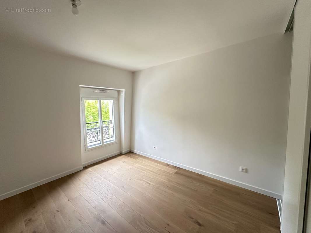 Appartement à SURESNES