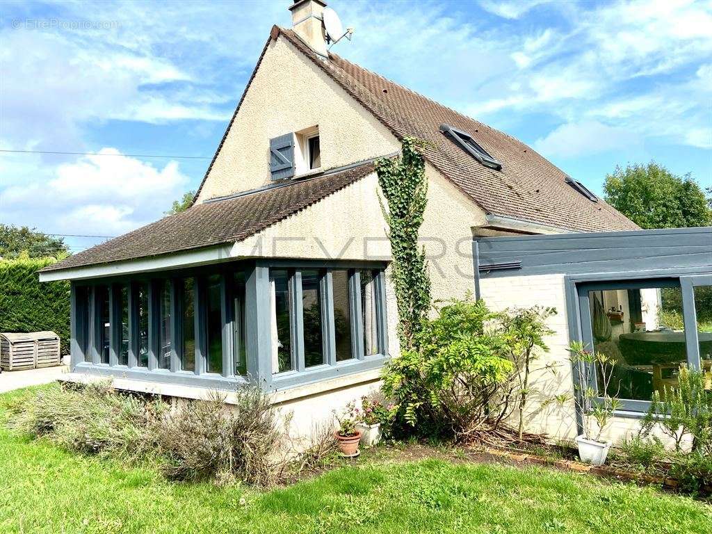 Maison à MONTFORT-L&#039;AMAURY