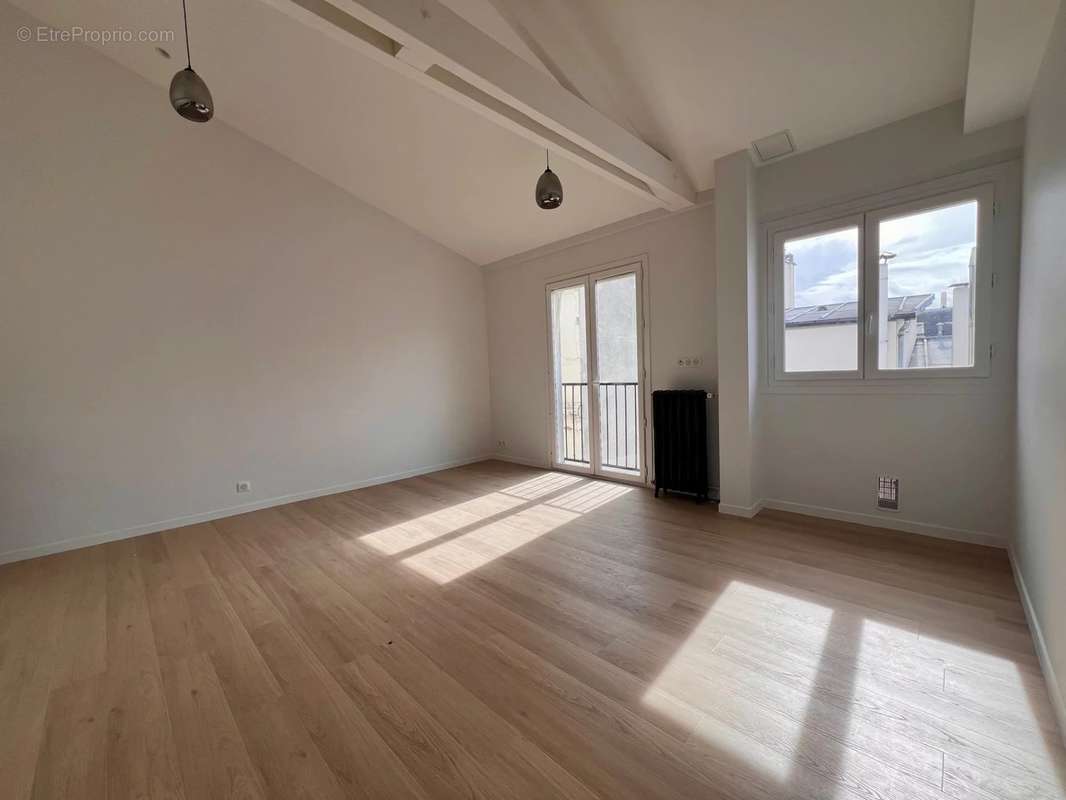 Appartement à PARIS-9E