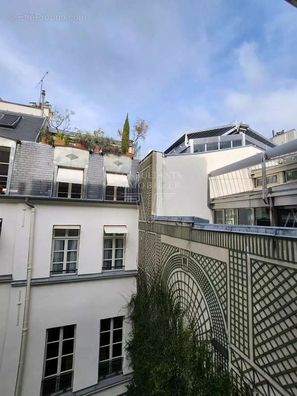 Appartement à PARIS-7E