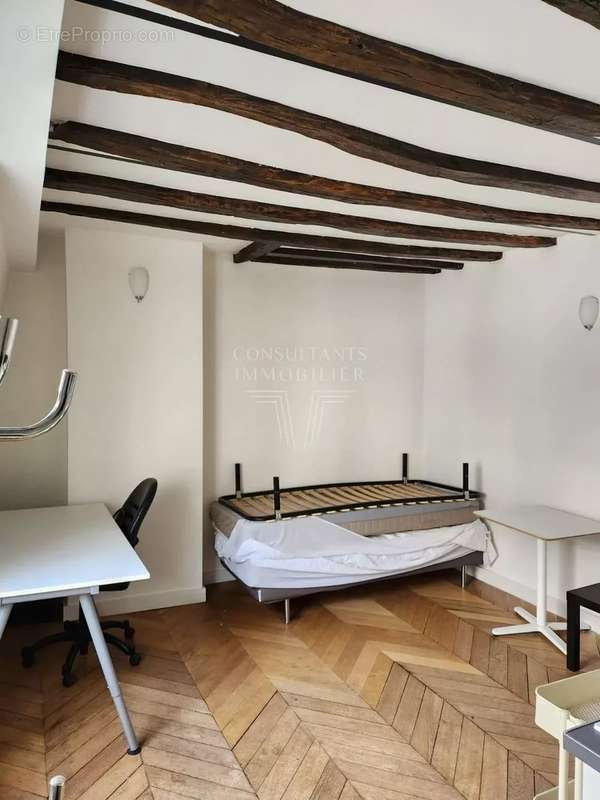 Appartement à PARIS-7E