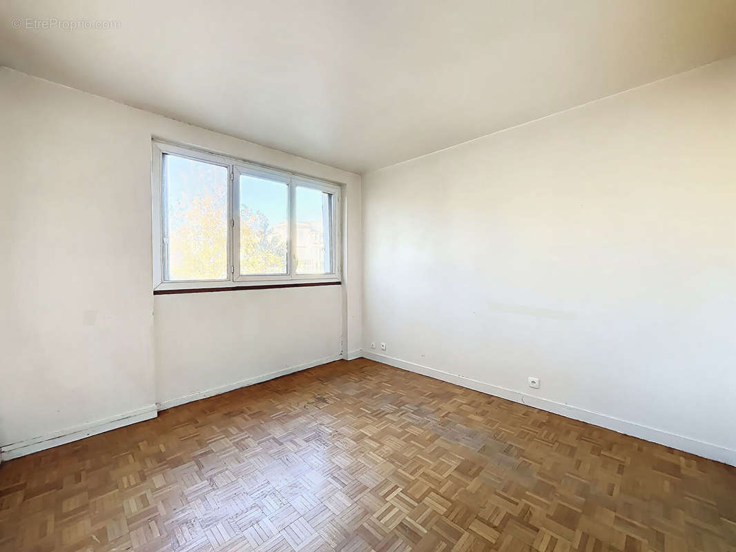 Appartement à SURESNES