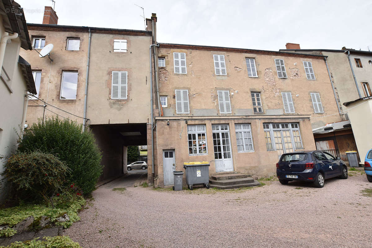 Appartement à LAPALISSE