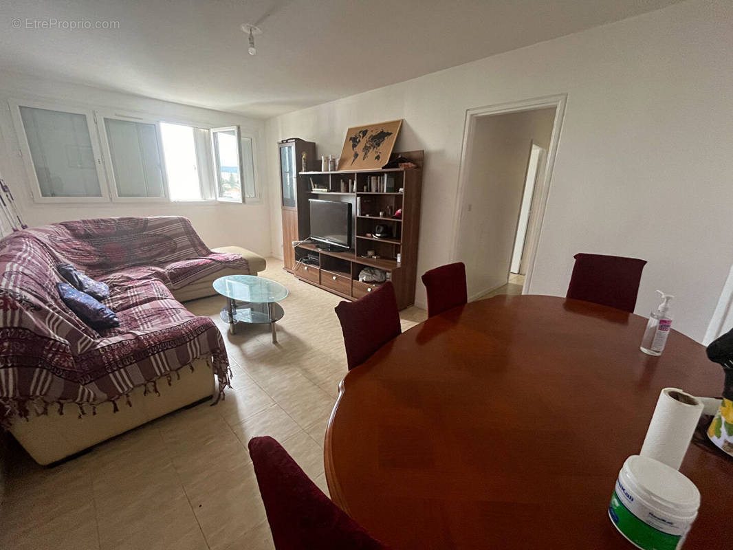 Appartement à MARSEILLE-14E