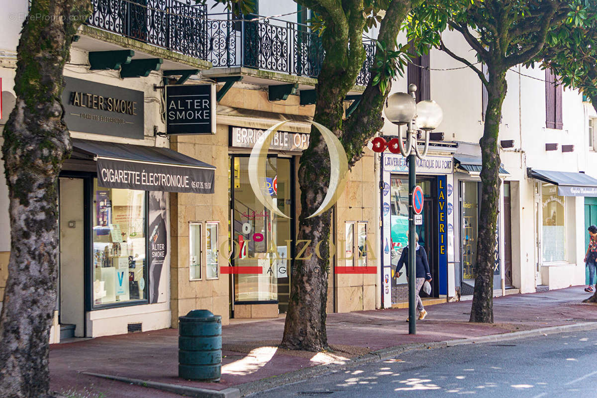 Commerce à SAINT-JEAN-DE-LUZ