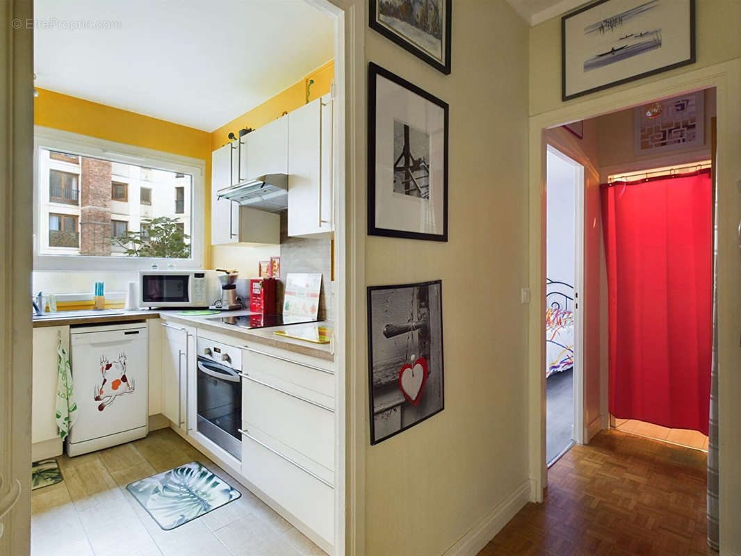 Appartement à PARIS-20E