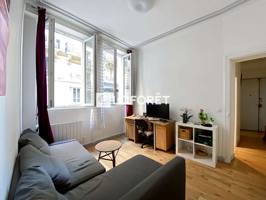 Appartement à PARIS-18E