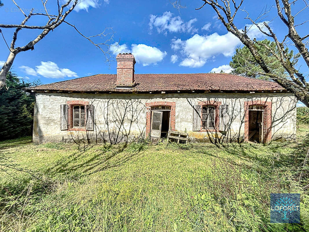 Maison à SAUBRIGUES