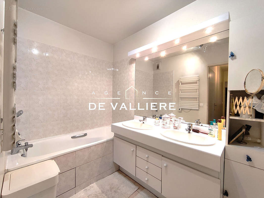 Appartement à RUEIL-MALMAISON