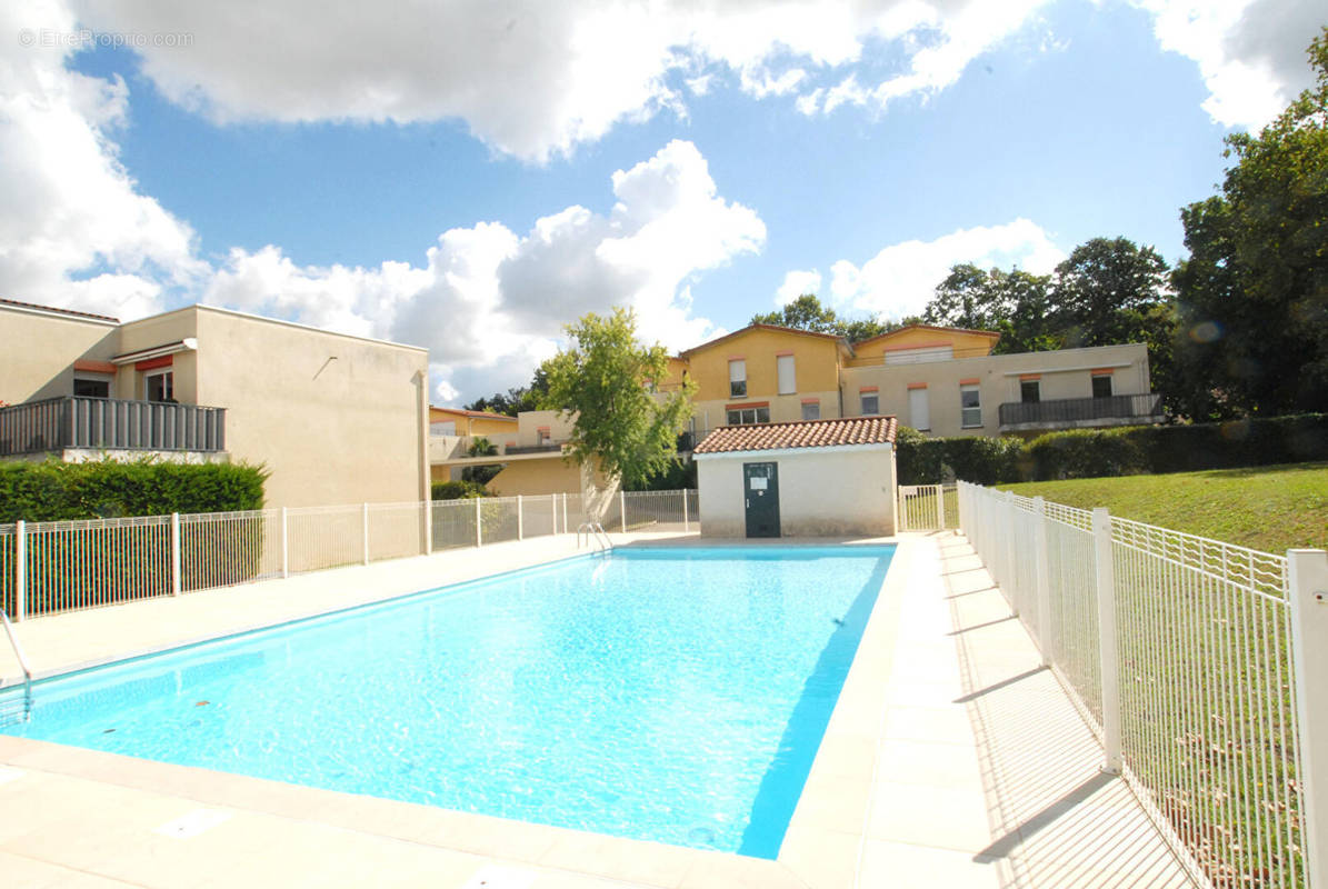 Appartement à SEREZIN-DU-RHONE