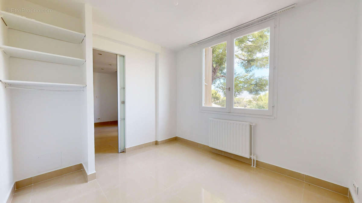 Appartement à MARSEILLE-13E